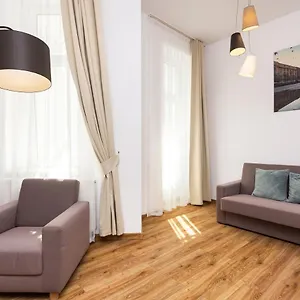 Old Town Bosacka Apartment
