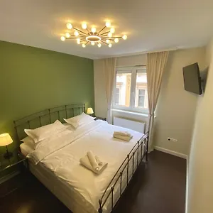 apt-berzenczey-free-parking.inbudapesthotels.com/